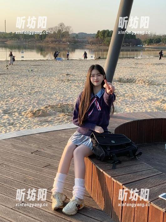 17吃瓜 吃瓜群众,17吃瓜官网的地址究竟在哪,里面又藏了什么?
