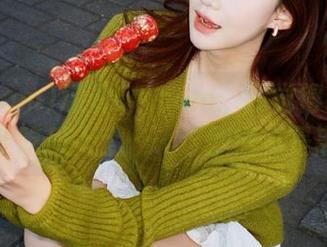 观看51.com：我觉得我快成了专业吃瓜人士……这剧情真是离谱！