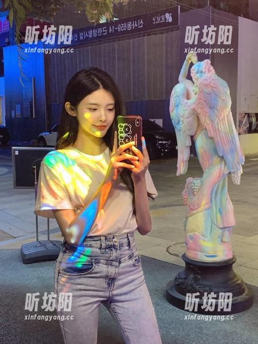51吃瓜网 最新热议:人们究竟是通过51吃瓜网传送门看瓜还是看人?