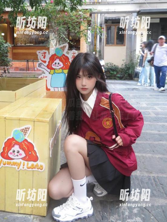 91吃瓜官网还有什么秘密爆料？好奇心揪着我，让我手痒了！