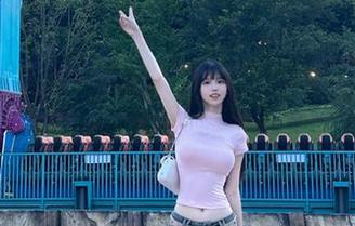 每次上hlw首页，总感觉那边的瓜不吃都难！可真把人馋的光想