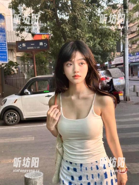 在hlw网站上逛了一圈，感觉自己都成了情报员！