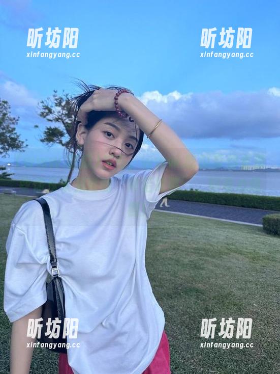 www.吃瓜 发布,www.吃瓜带你看那些你从未见过的‘背后故事’,好奇心爆棚!