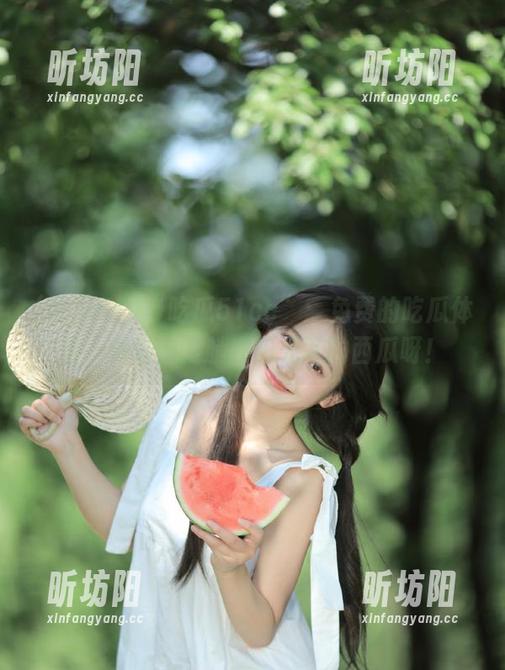 “吃瓜51cc”：免费的吃瓜体验，感觉像是躺在阳光下的西瓜呀！