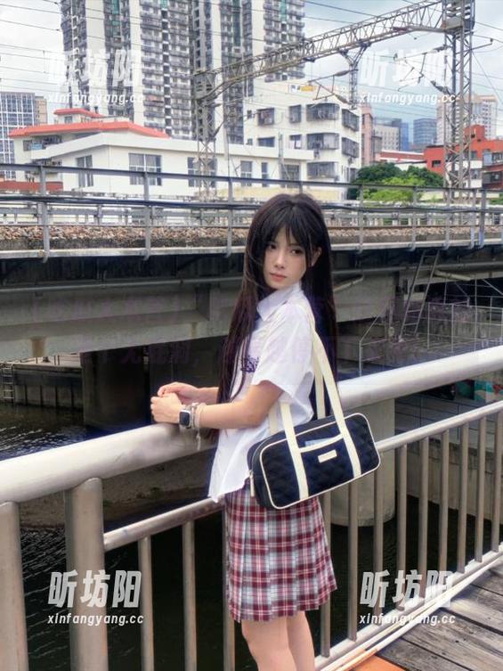 “吃瓜大本营”这网站真的是个无底洞，越看越停不下来啊！