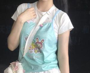 吃瓜天堂的传送门：和你的朋友一起嗑瓜子、聊八卦！