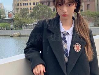 各位安卓小伙伴，吃瓜网里的黑料，简直手到擒来，让我怀疑新闻真实性！