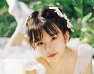 “黑料吃瓜网页版”？超好奇这个网址背后藏着多少秘密和惊喜！