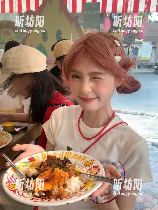 黑料网 网址上的黑料网视频,竟然让我的好奇心完全失控!